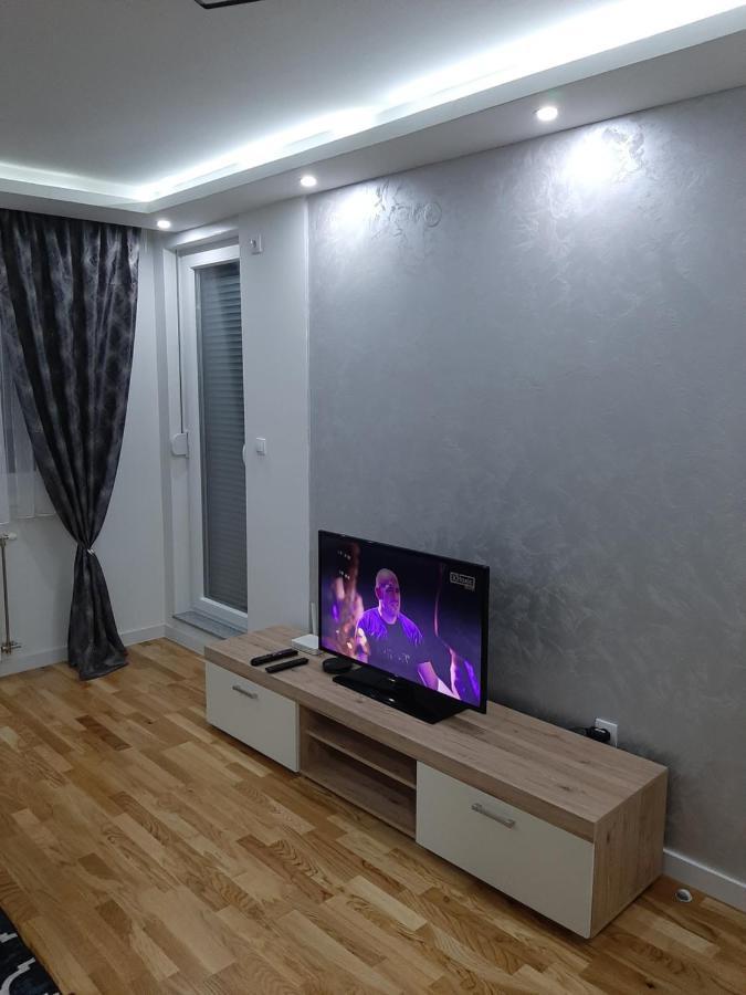 Apartman,,Kul"Life Lukavica Kültér fotó